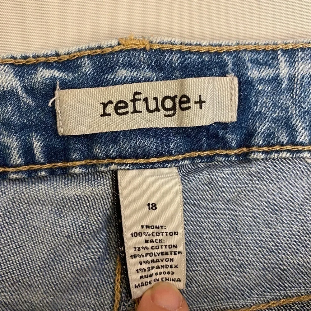 Refuge High Rise Sz 18 Distressed Denim Shorts Cutoff Plus Size Charlotte Russe
